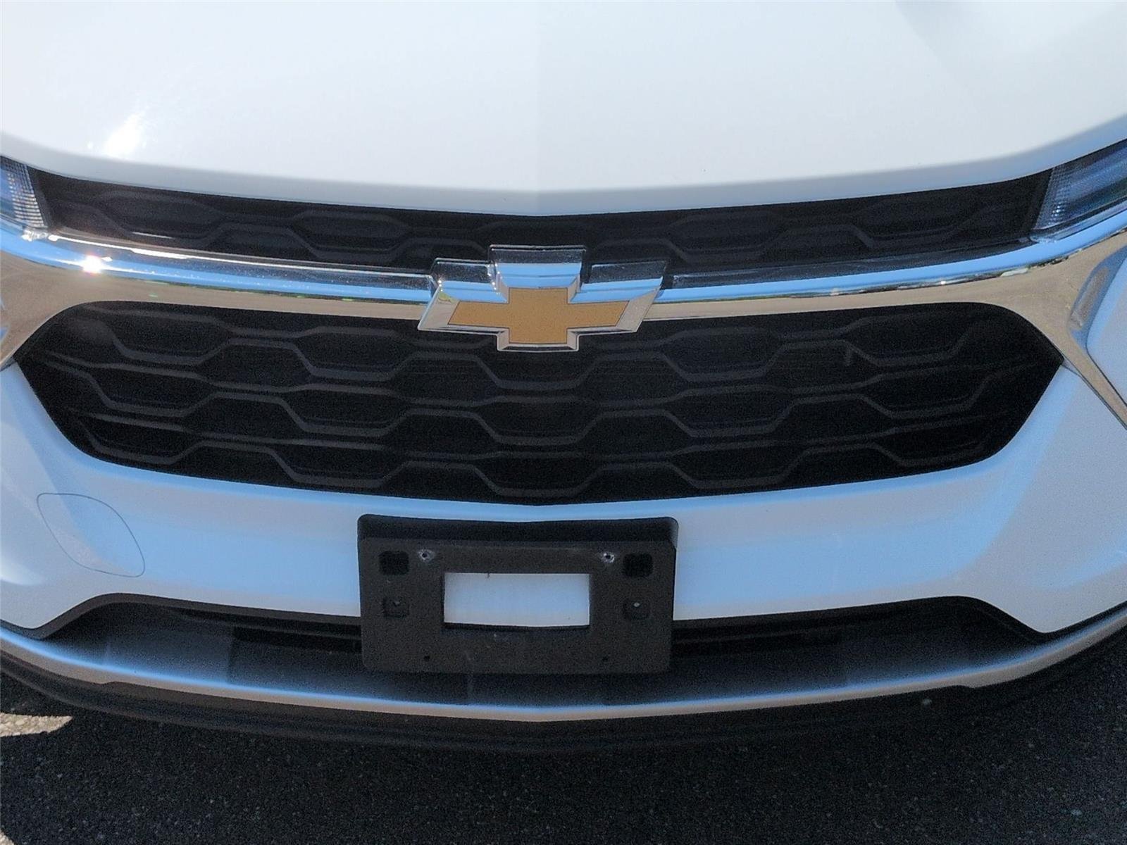 Used 2025  CHEVROLET 1LT image 14