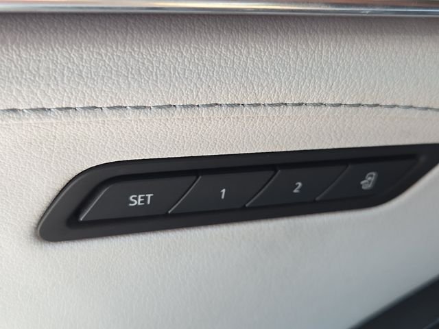 Used 2022 Diamond Cadillac Premium Luxury image 12