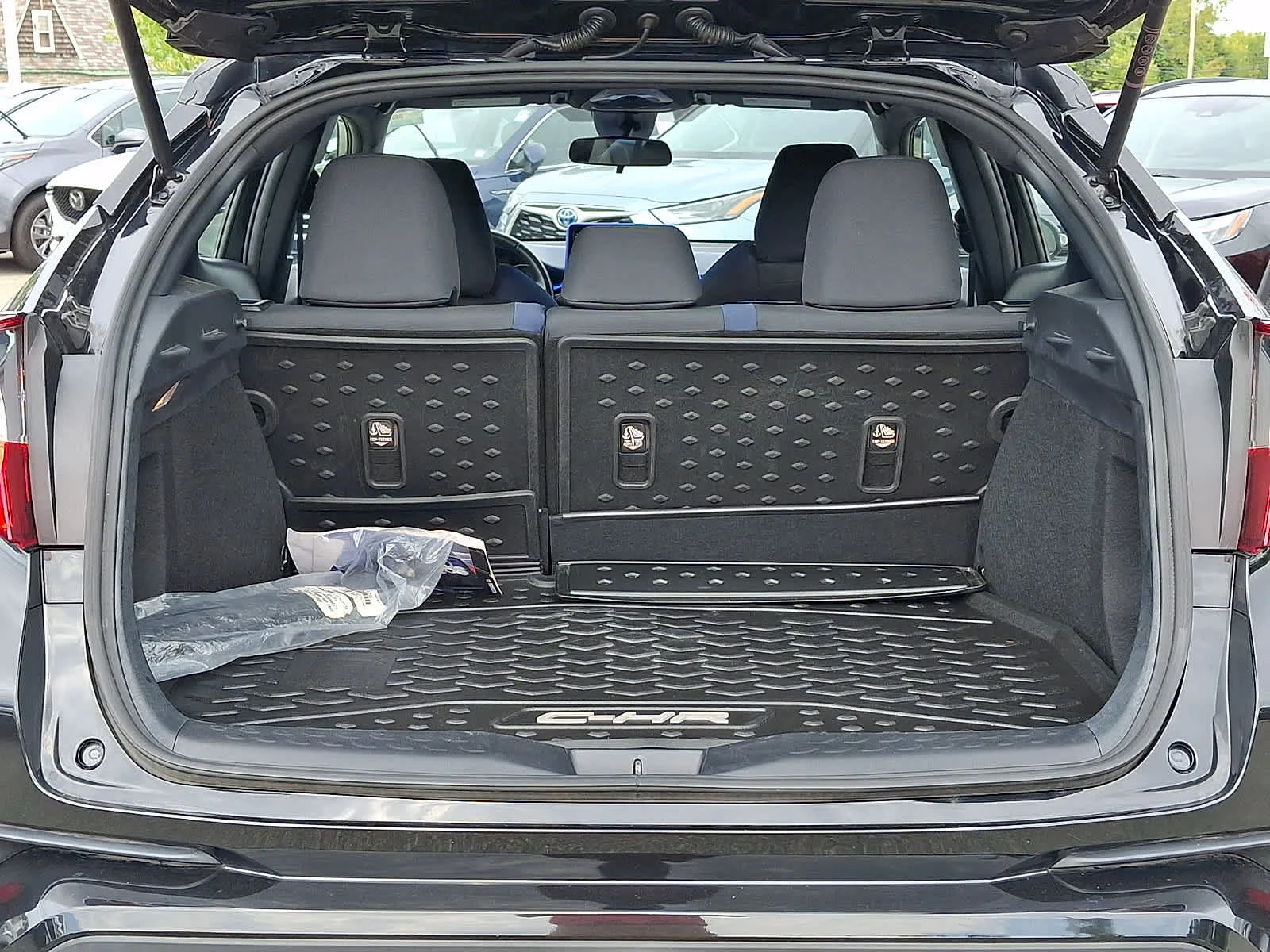 Certified Used 2020 Black Sand Pearl Toyota XLE image 31