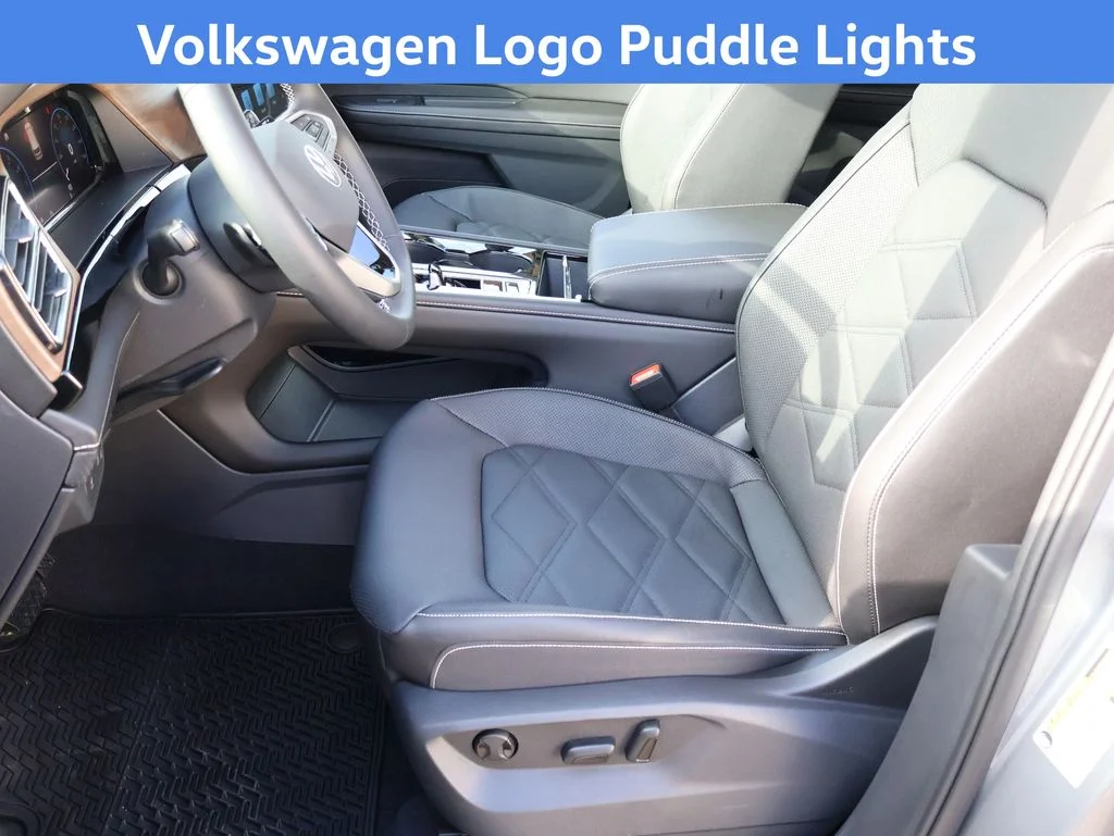 New 2026 Silver Volkswagen 2.0T SE w/Technology image 10