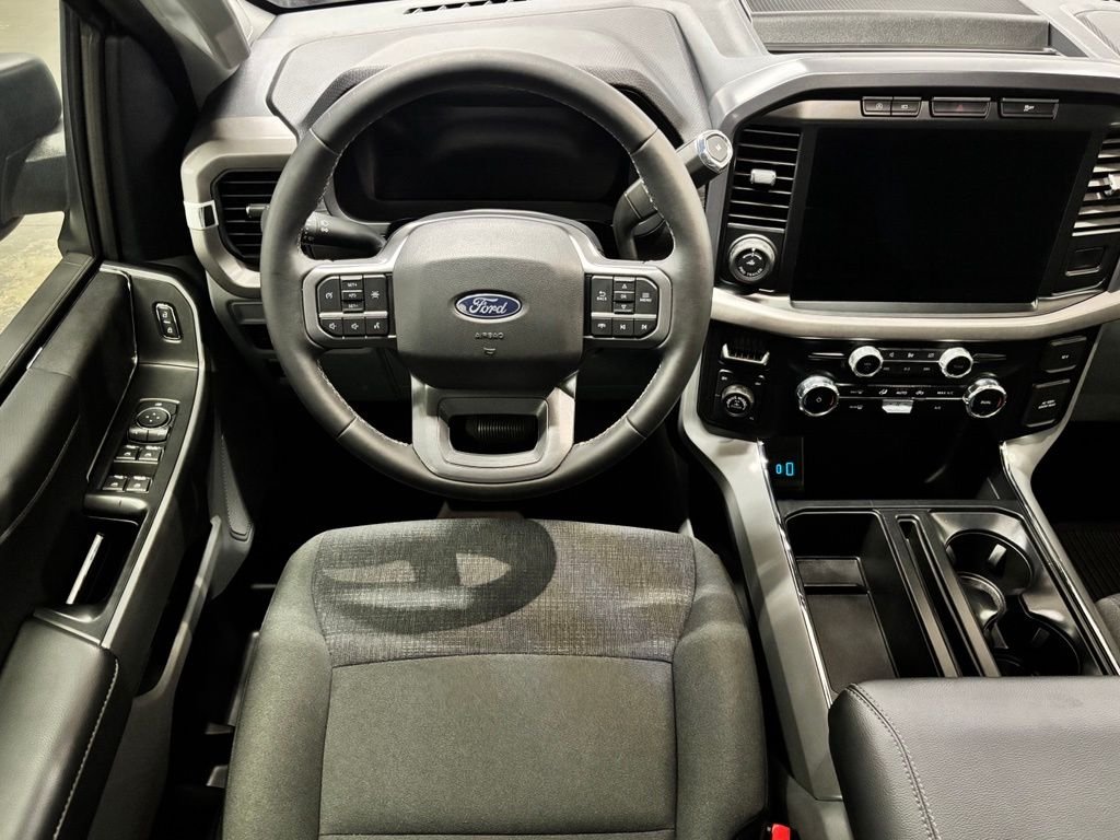Used 2024 Silver Ford XLT image 13