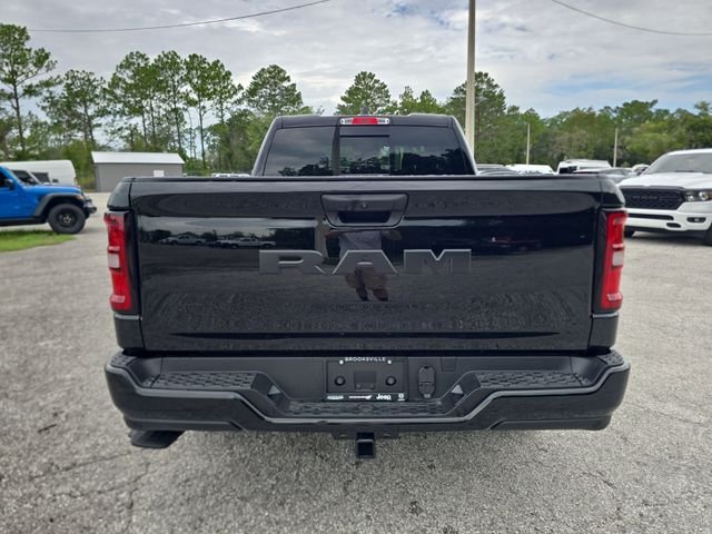 New 2026 Diamond Black Crystal Pearlcoat RAM Express image 5