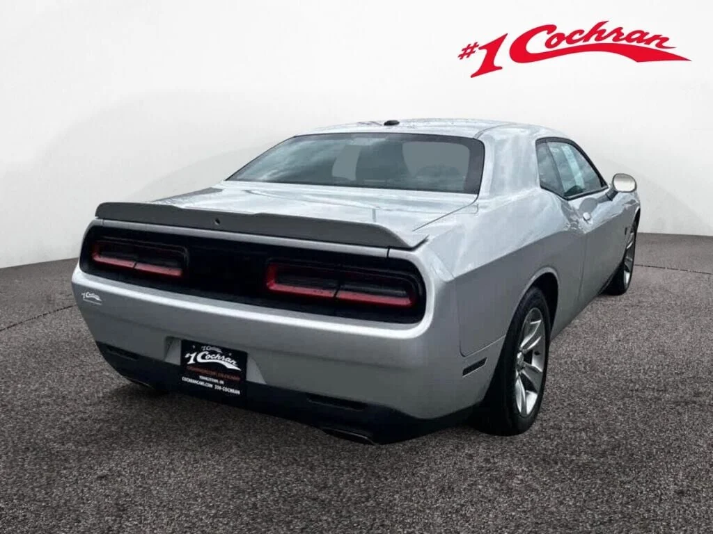 Used 2021 Triple Nickel Clearcoat Dodge R/T image 24