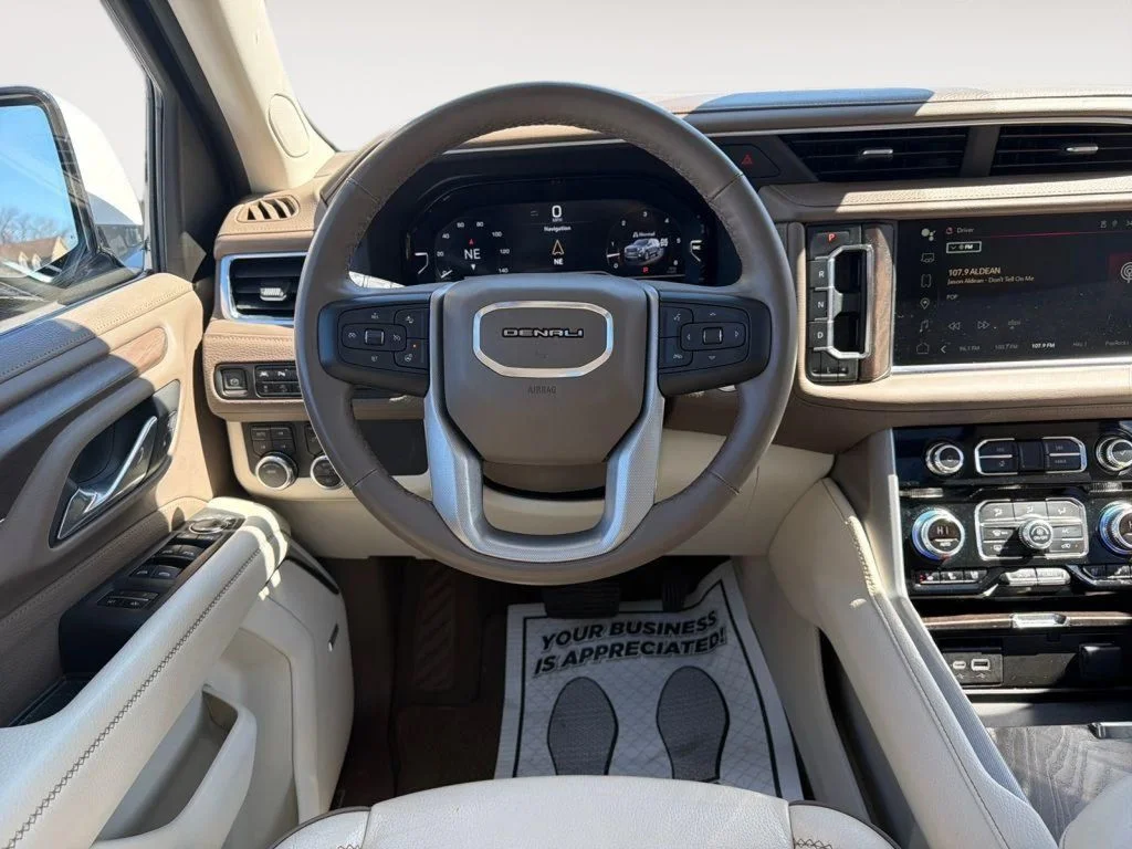 2024 GMC Yukon XL Denali - Photo 13