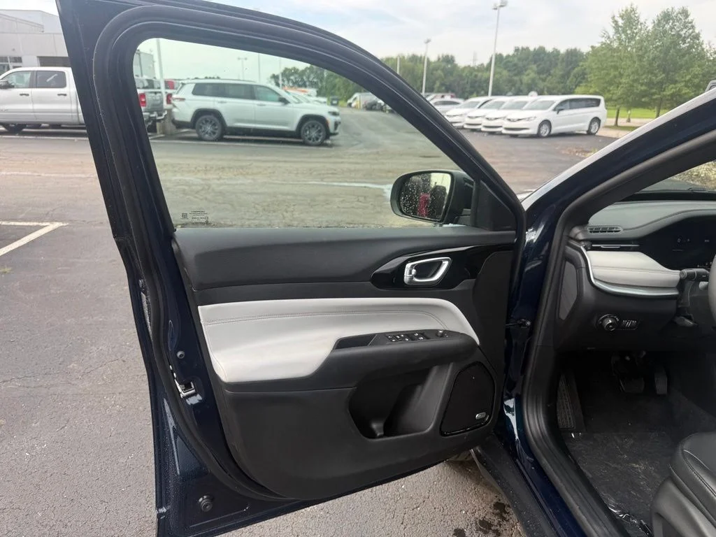 New 2026 Fathom Blue Pearl Coat Jeep Limited image 12