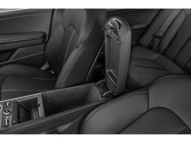 Used 2024 Wolf Gray Kia GT-Line image 18
