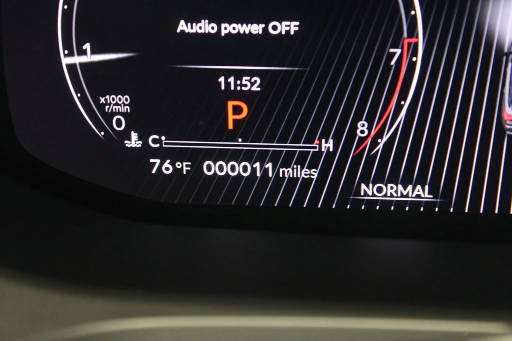 New 2026 Solar Silver Metallic Acura Base image 3