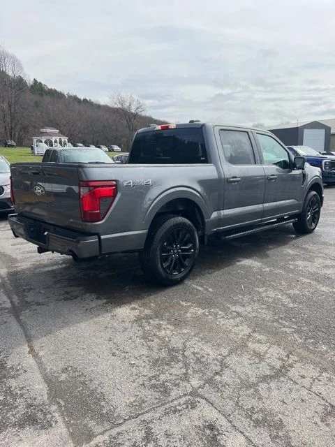 Used 2026 Gray Ford XLT image 10