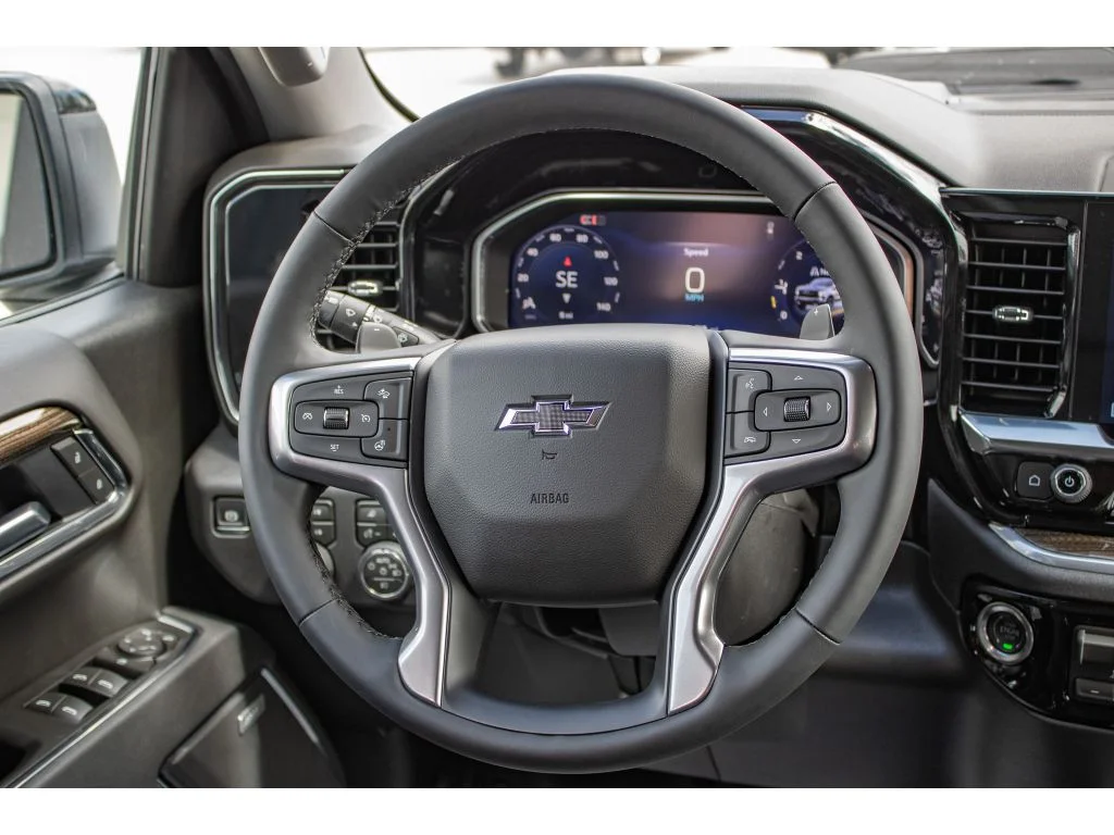 New 2026 Summit White Chevrolet LT Trail Boss image 43