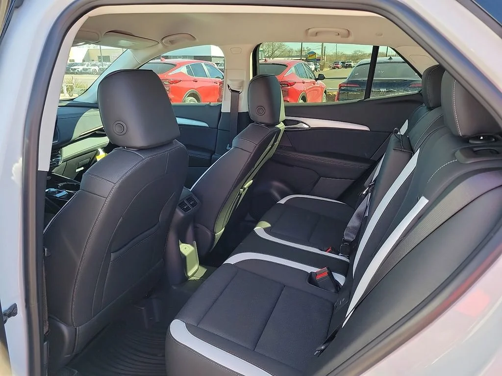 2026 Buick Envision Sport Touring - Photo 16
