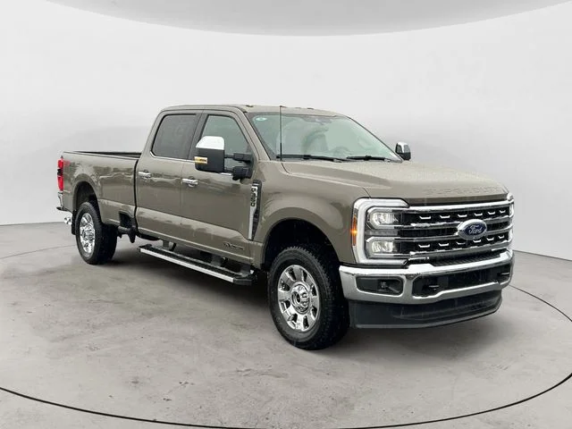 New 2026 Gray Ford Lariat image 3
