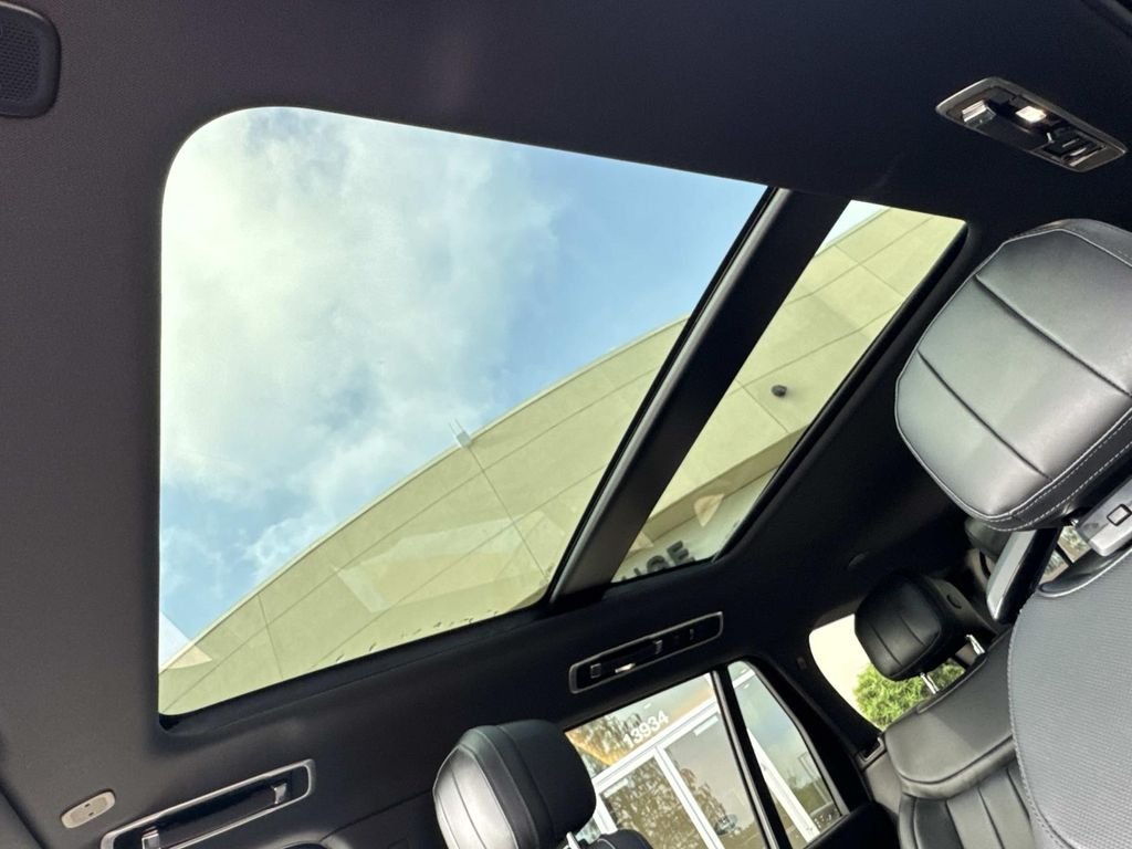 New 2026 Eiger Grey LAND ROVER SE LWB 7-Seats / V8 image 11
