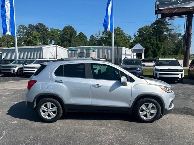 Used 2019 Chevrolet Trax LT with VIN 3GNCJLSB0KL266965 for sale in New Bern, NC