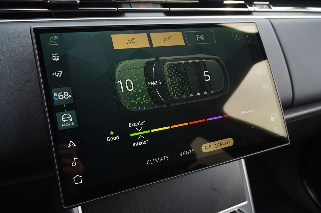 New 2026 Santorini Black Land Rover SE image 26