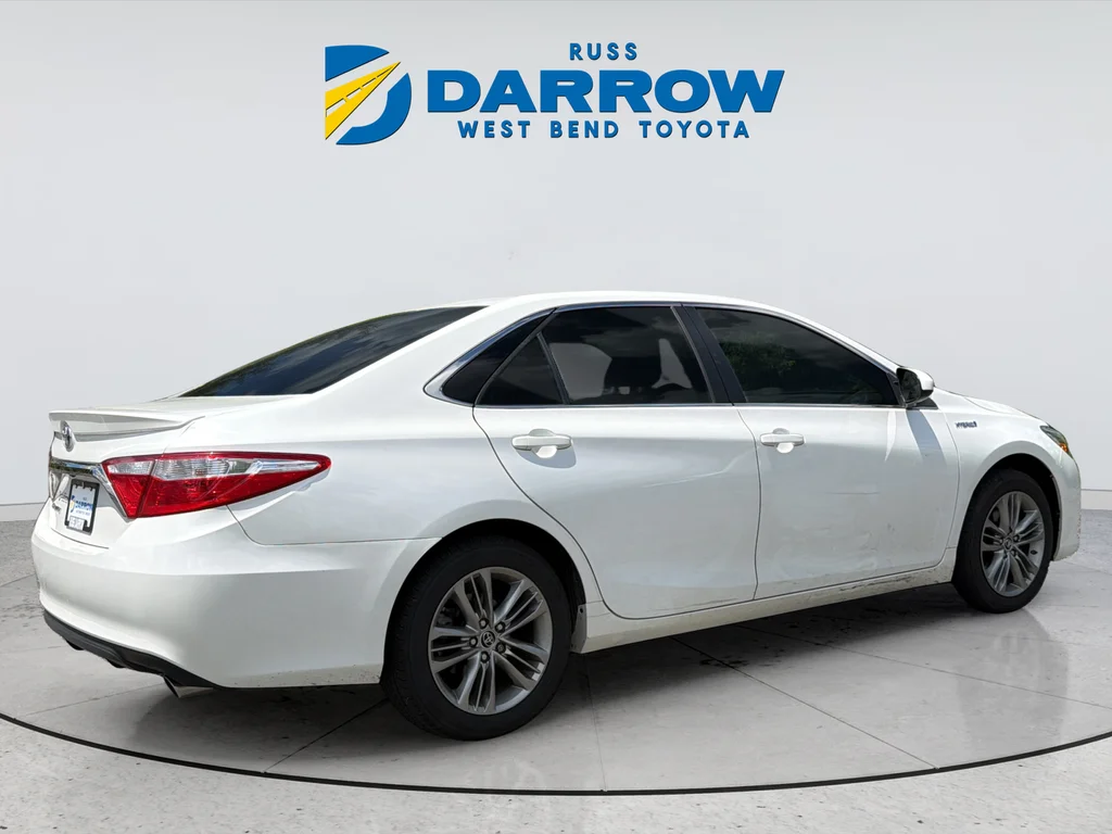 Used 2016 White Toyota SE image 4