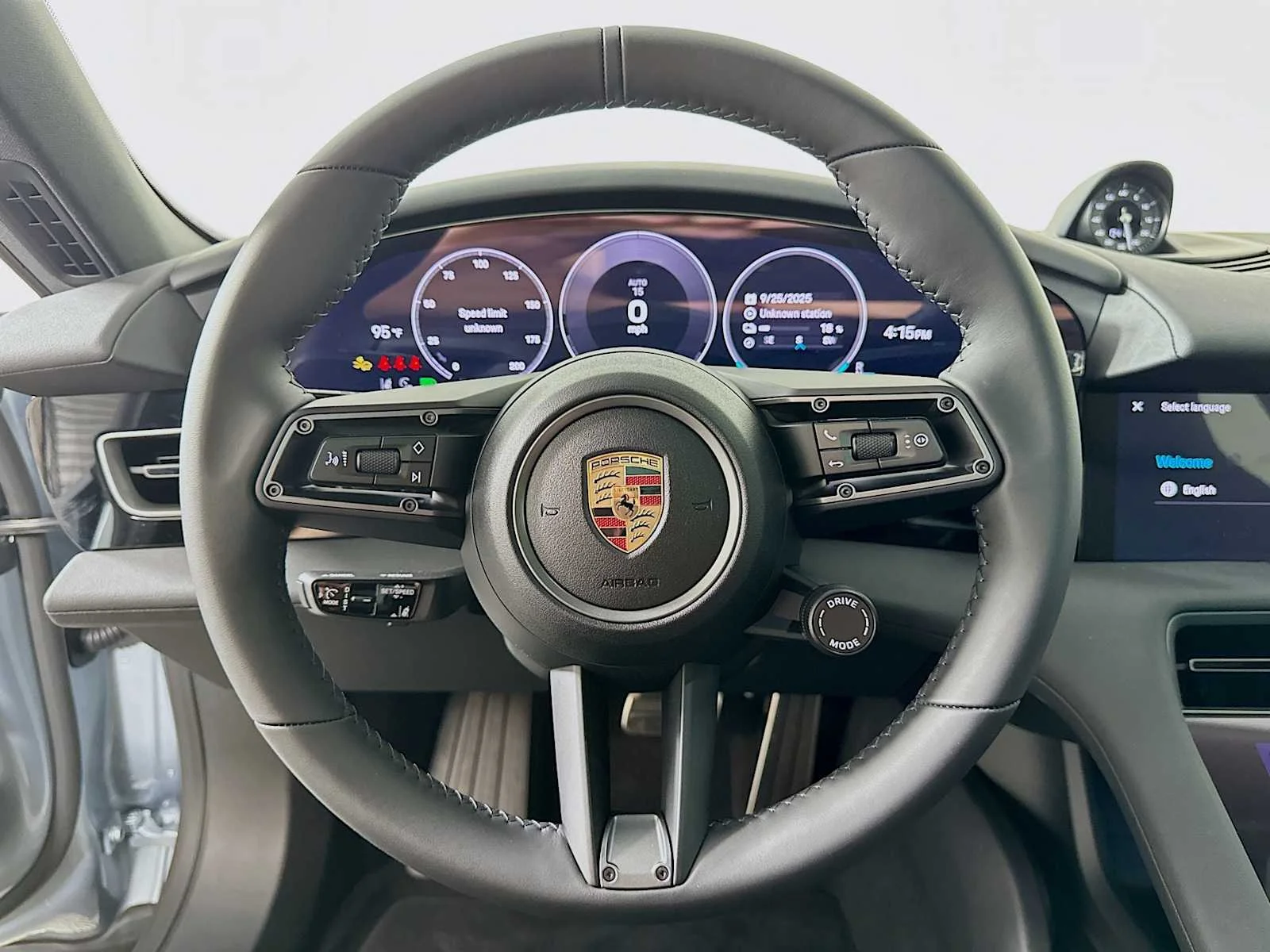 2025 Porsche Taycan Base - Photo 15