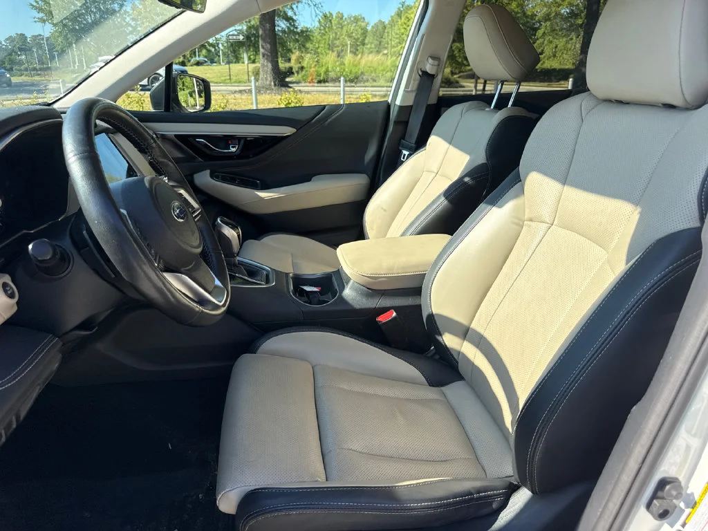 Used 2024 Crystal White Pearl Subaru Limited image 12