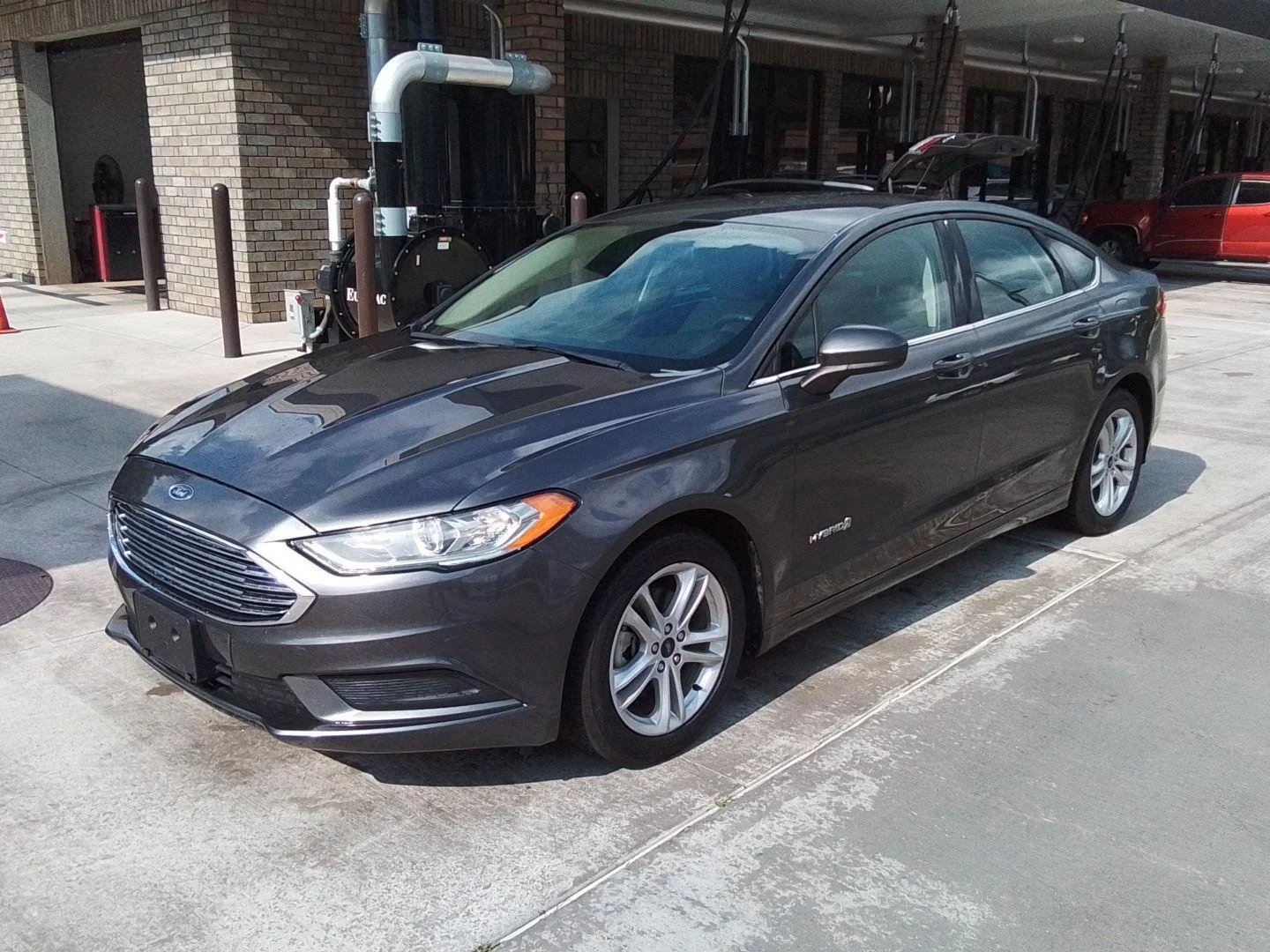 Used 2018 Magnetic Metallic Ford S image 1