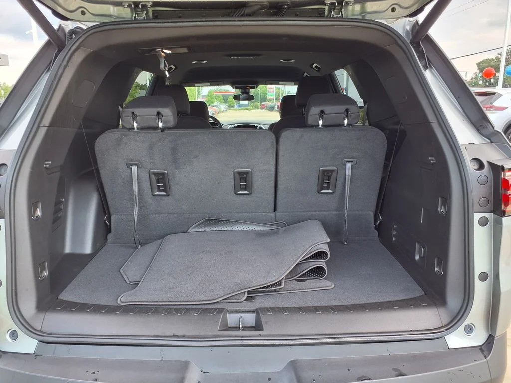 Used 2023 Gray Chevrolet LT image 12