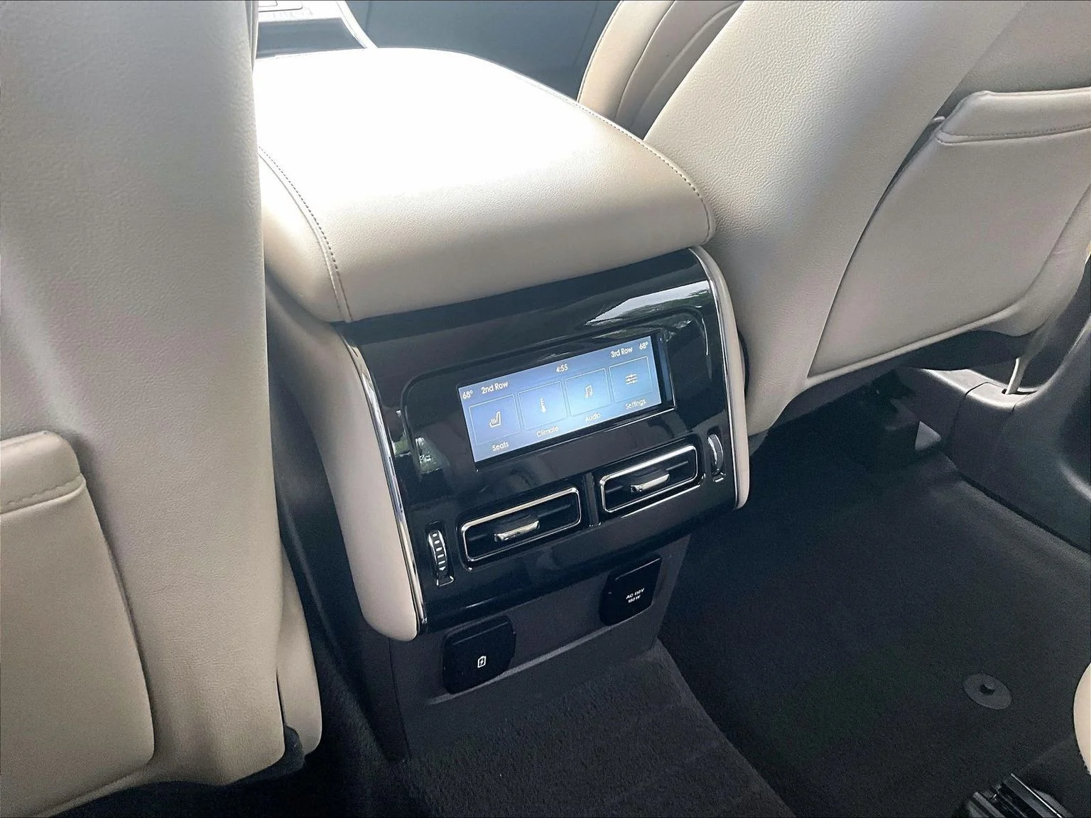 Used 2020 Beige Lincoln Reserve image 33