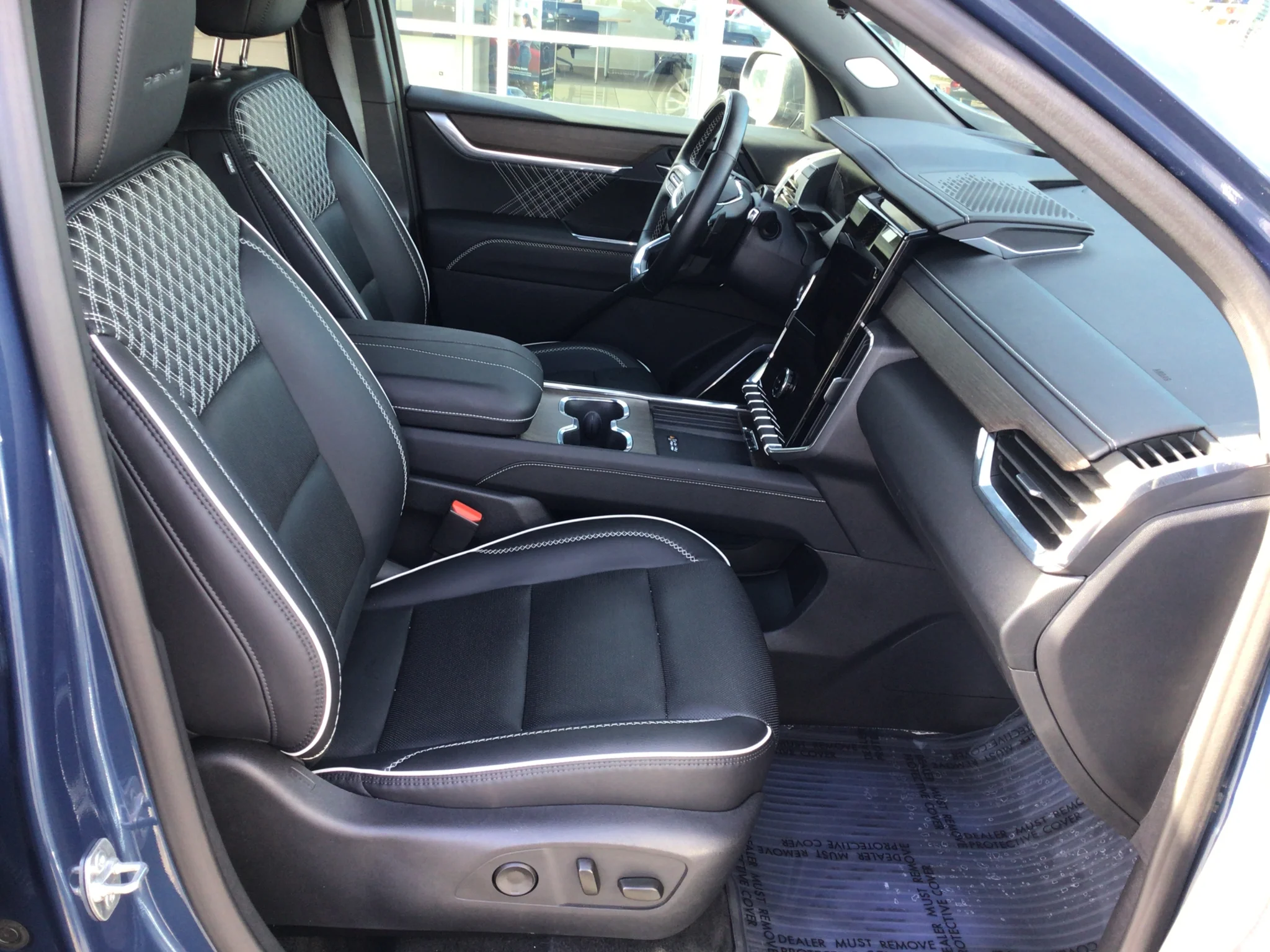 Used 2025 Downpour Metallic GMC Denali image 6