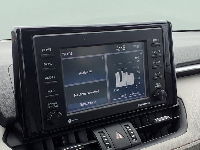 Used 2021  Toyota XLE Premium image 5
