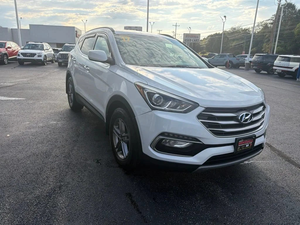 Used 2017 Frost White Pearl Hyundai 2.4L image 3