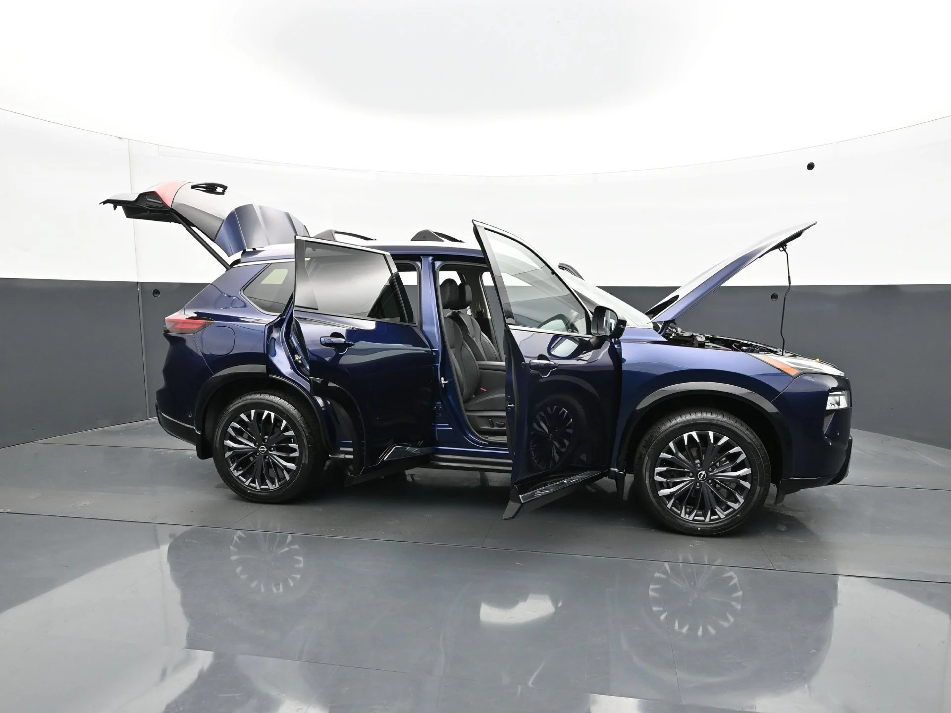 Used 2026 Deep Ocean Blue Pearl Nissan Platinum image 43