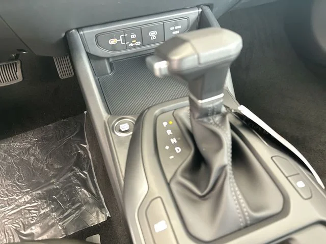 New 2026 Aurora Black Pearl Kia LX image 22