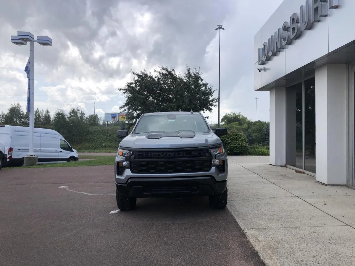 New 2026 Grey Chevrolet 4wd Crew Cab 147 image 4