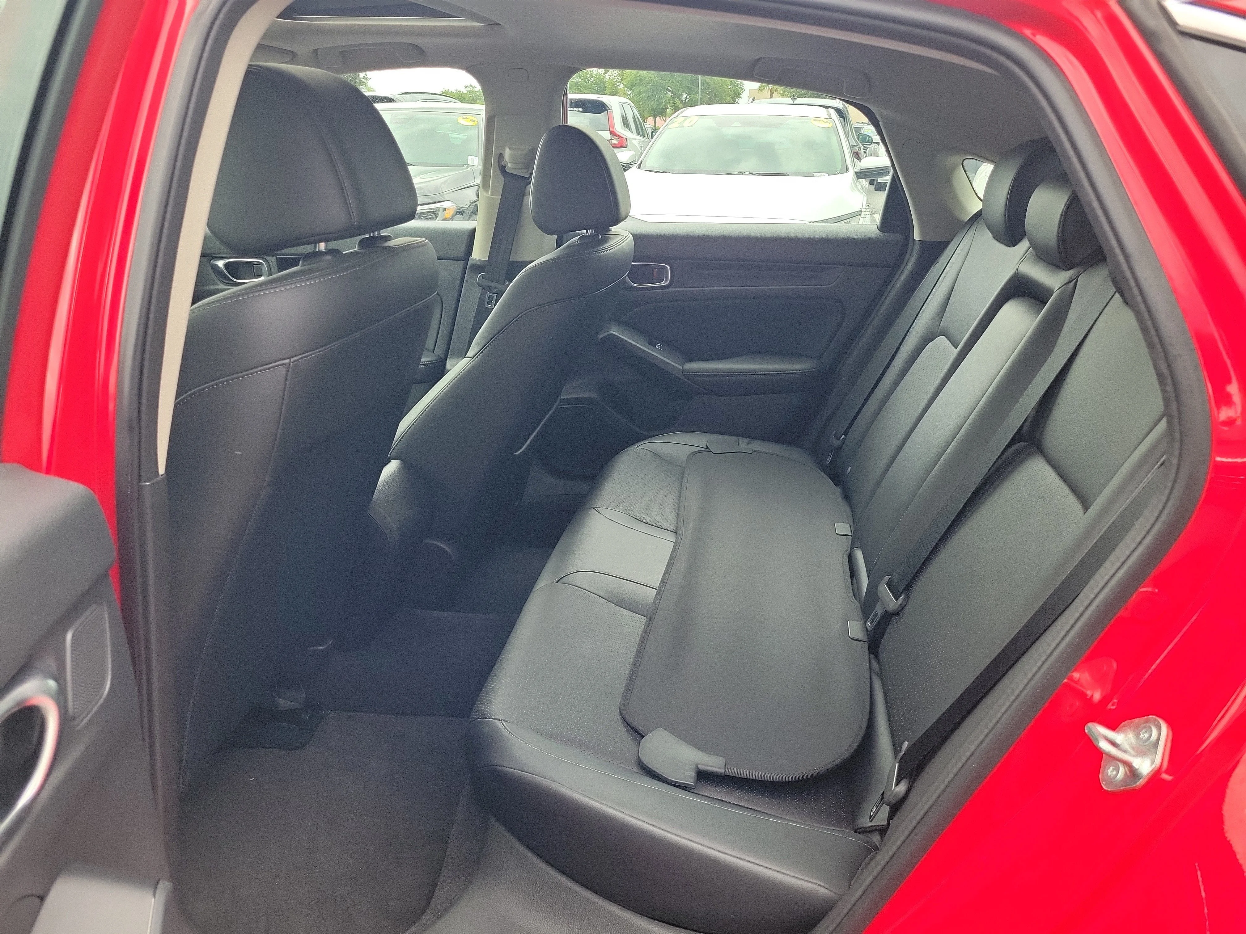 2022 Honda Civic Hatchback EX-L - Photo 47