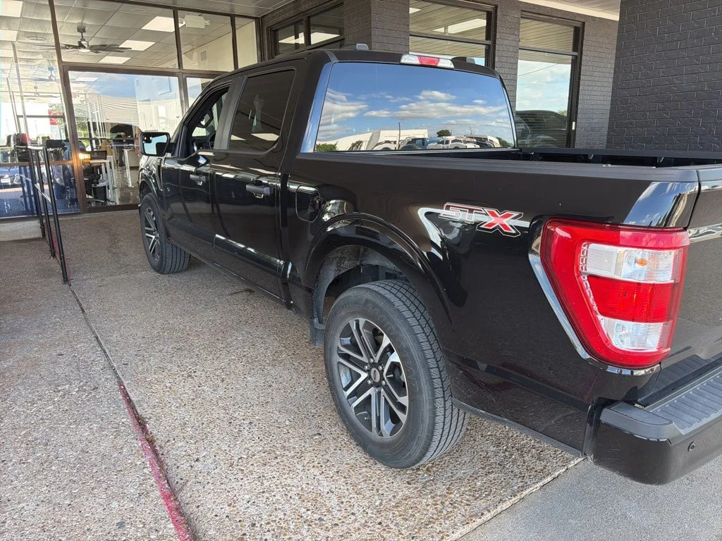 Used 2023 Black Ford XL image 6