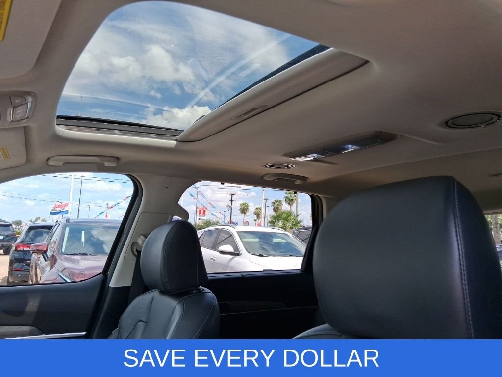 Used 2022 Green Kia EX image 15