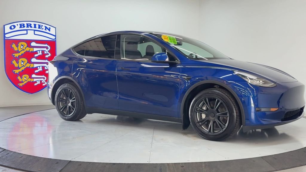Used 2023 Deep Blue Metallic Tesla Long Range image 3