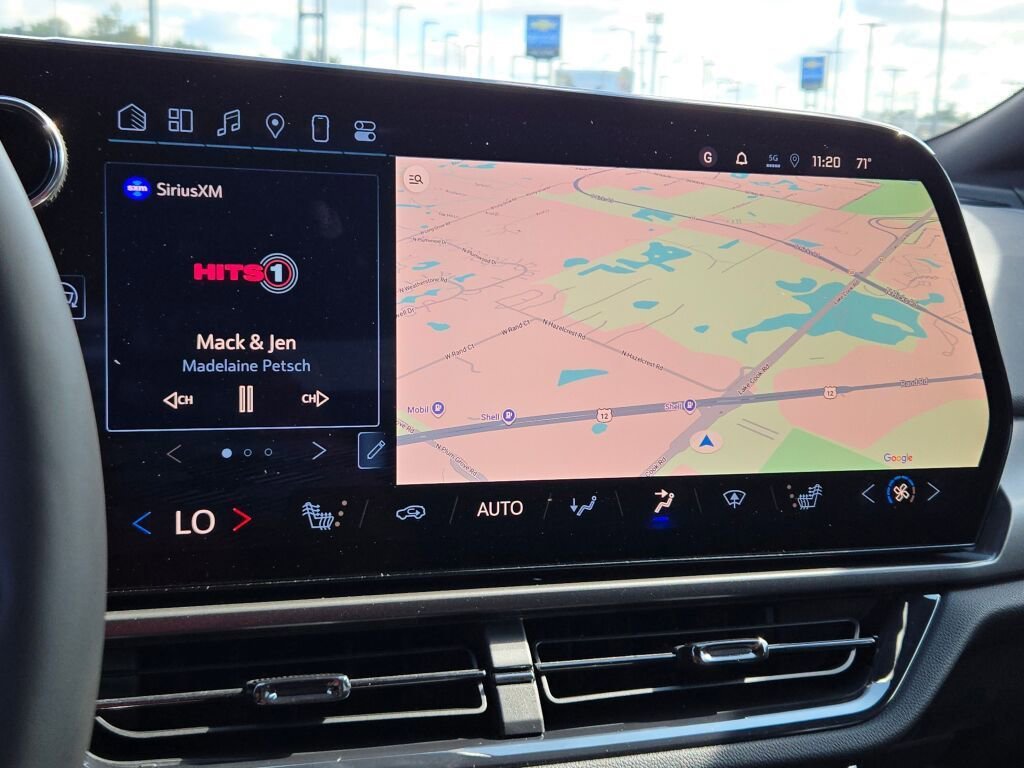 2025 Chevrolet Equinox EV RS - Photo 27