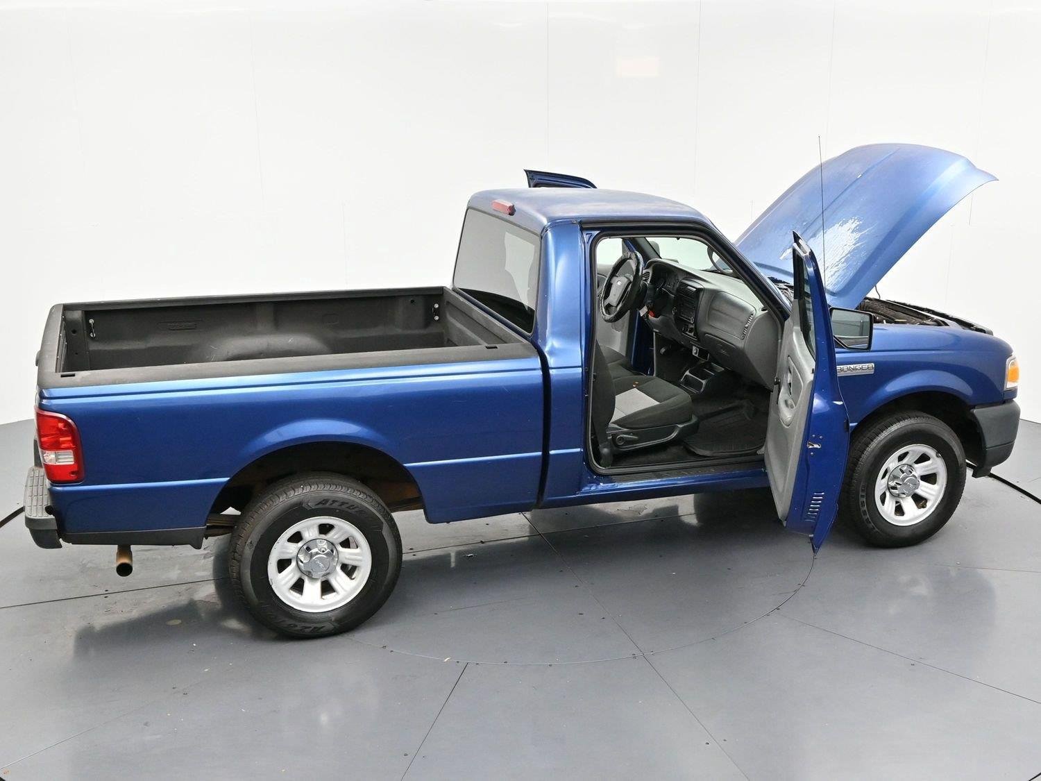 Used 2008  Ford XL image 27