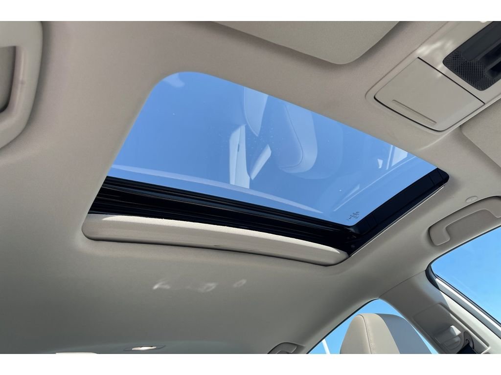 Used 2026 Platinum White Pearl Honda EX-L image 19