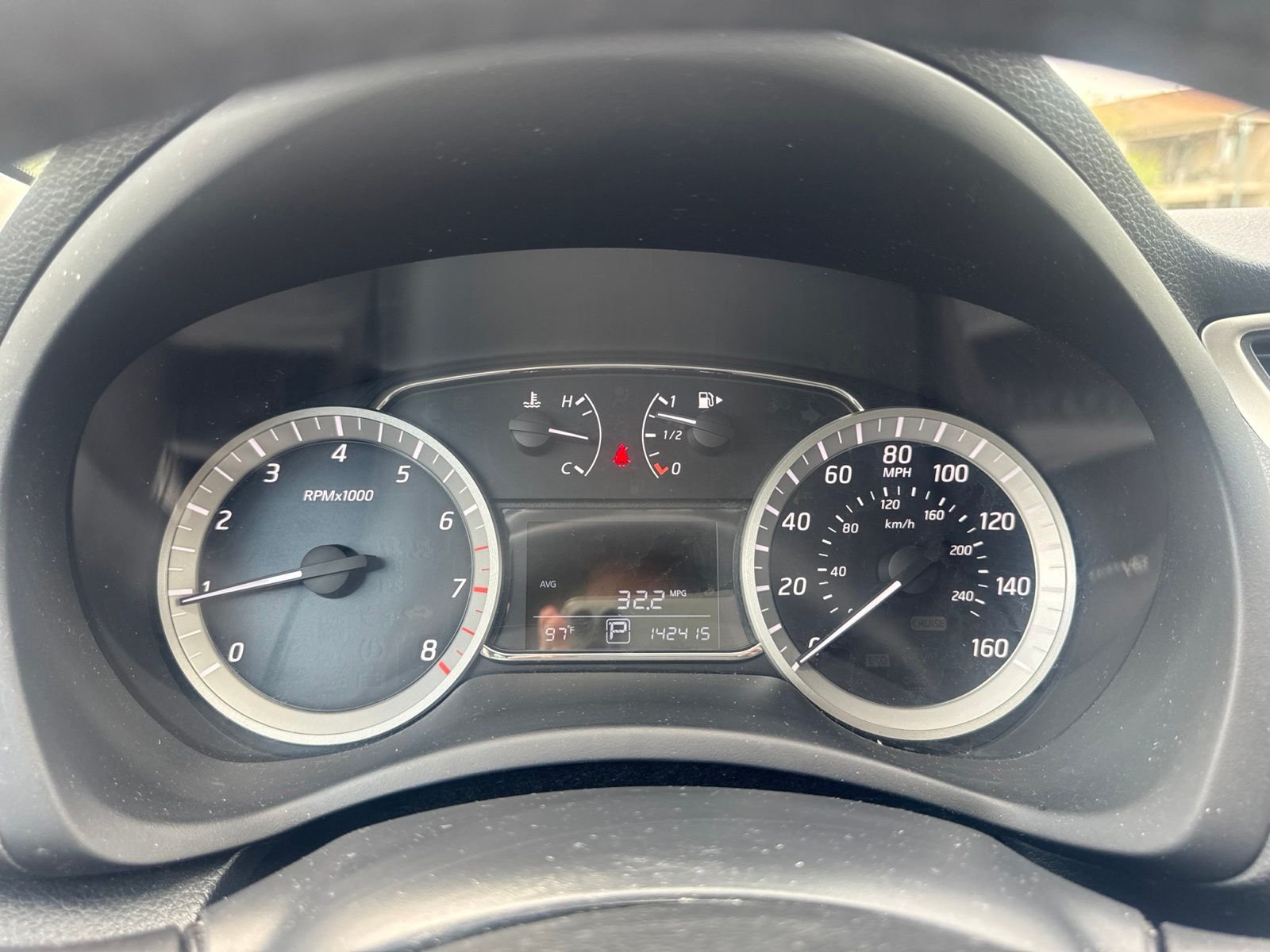 Used 2015 Silver Nissan SV image 15