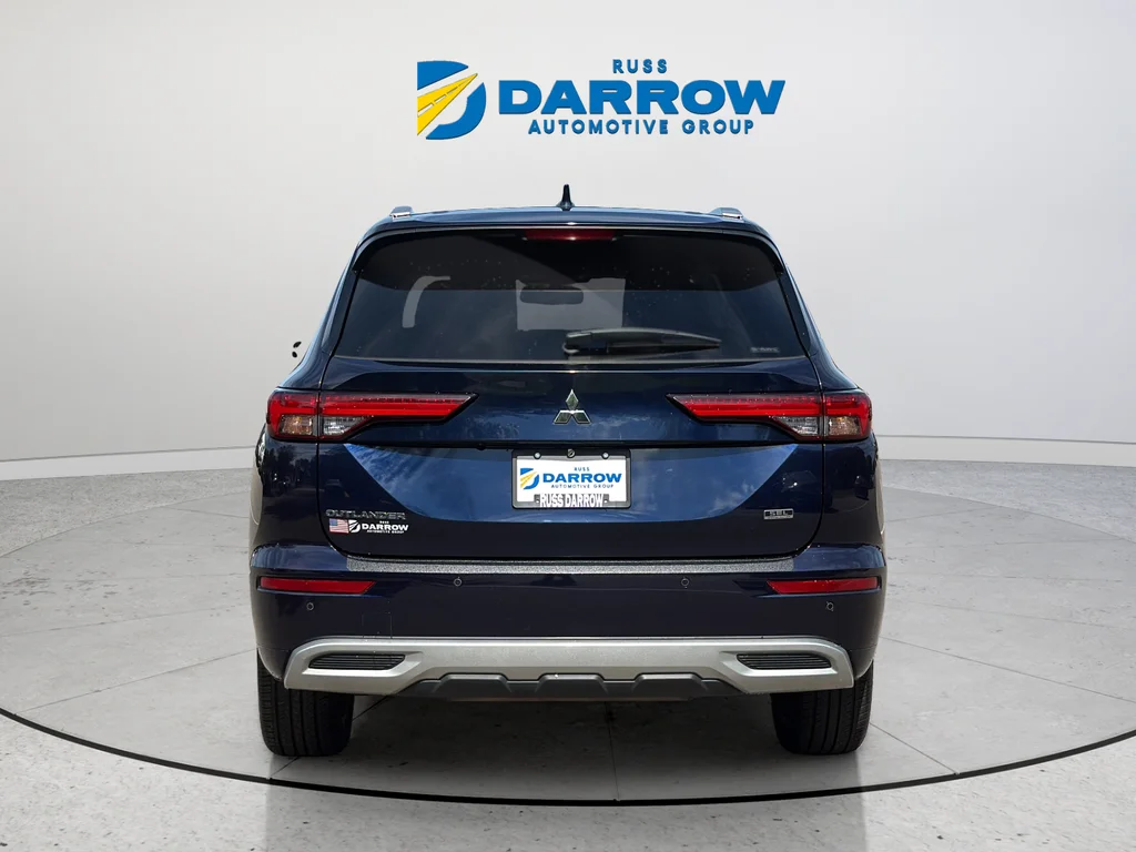 Used 2022 Black Mitsubishi SEL image 4