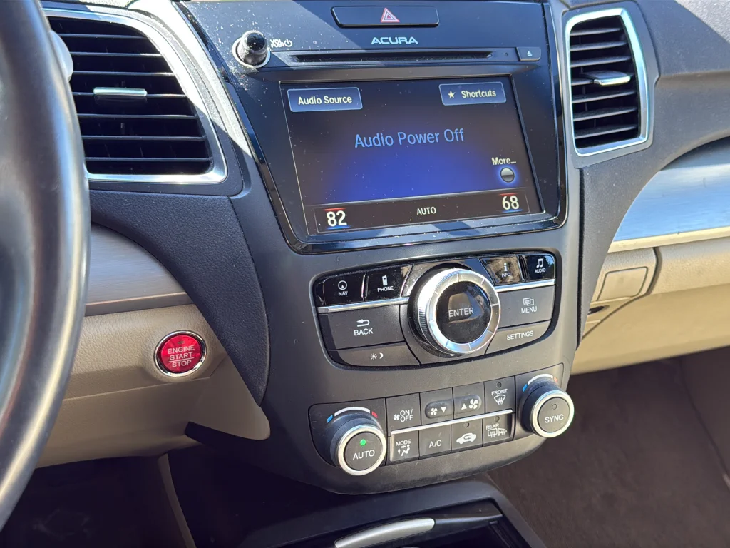 Used 2017  Acura Technology Package image 21