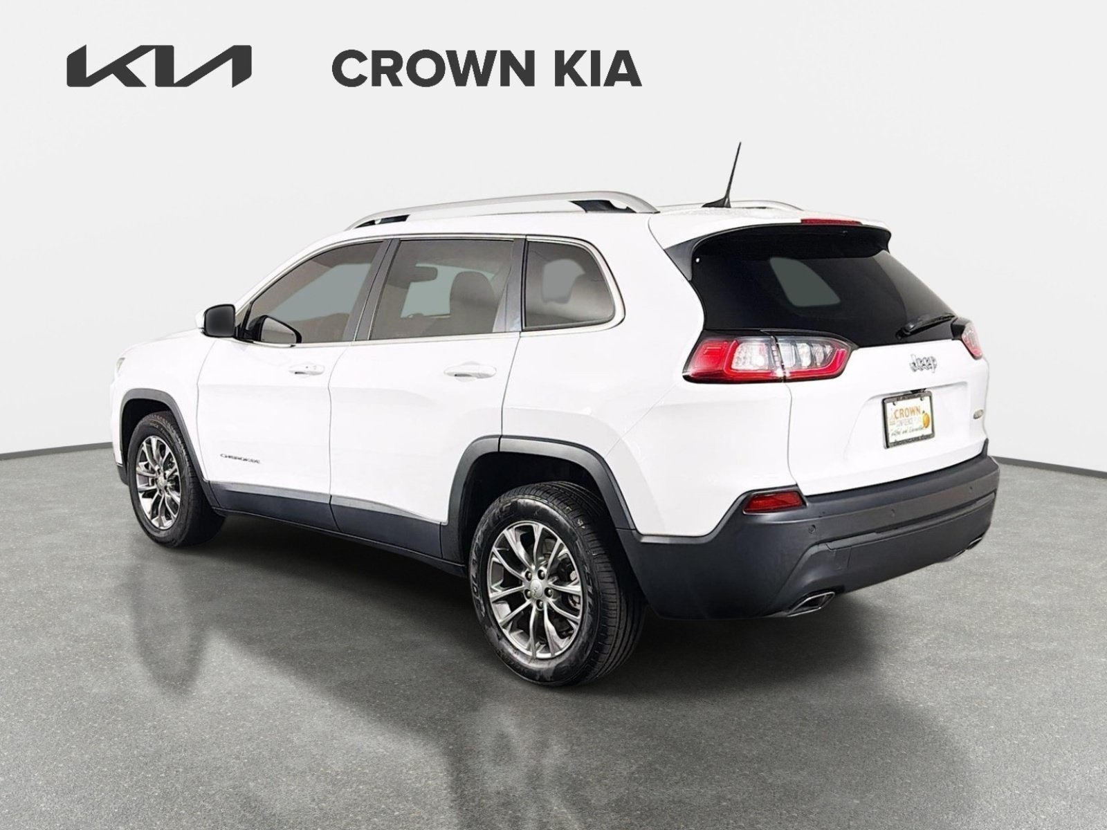 Used 2021 Bright White Clearcoat Jeep Latitude Lux image 7