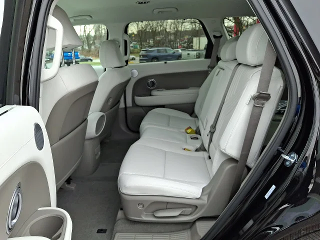 New 2026 Black Hyundai SEL image 10