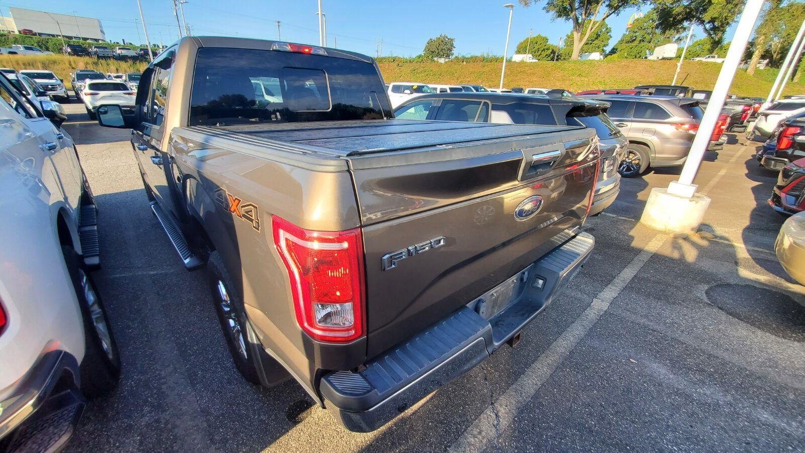 Used 2015 Caribou Metallic Ford XLT image 8