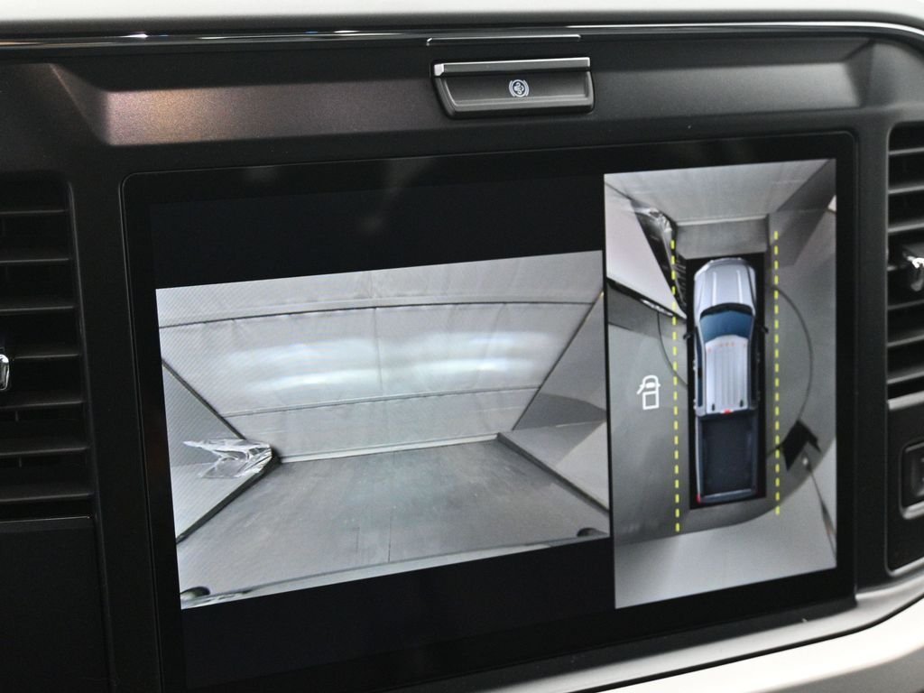2026 Ford F-250 Super Duty XLT - Photo 14