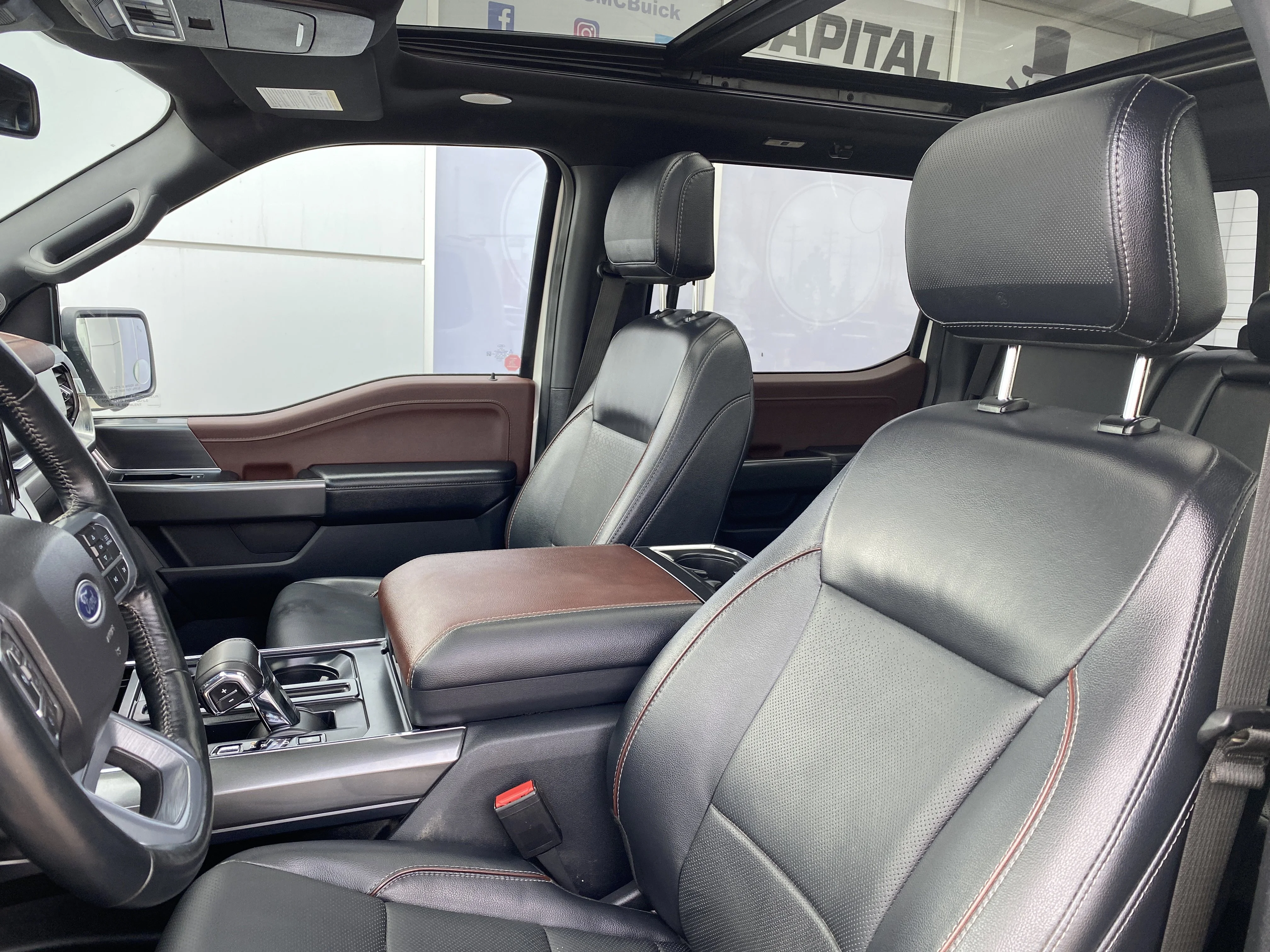 Used 2023 White Ford LARIAT * PANORAMIC SUNROOF * 360 CAMERA * image 8