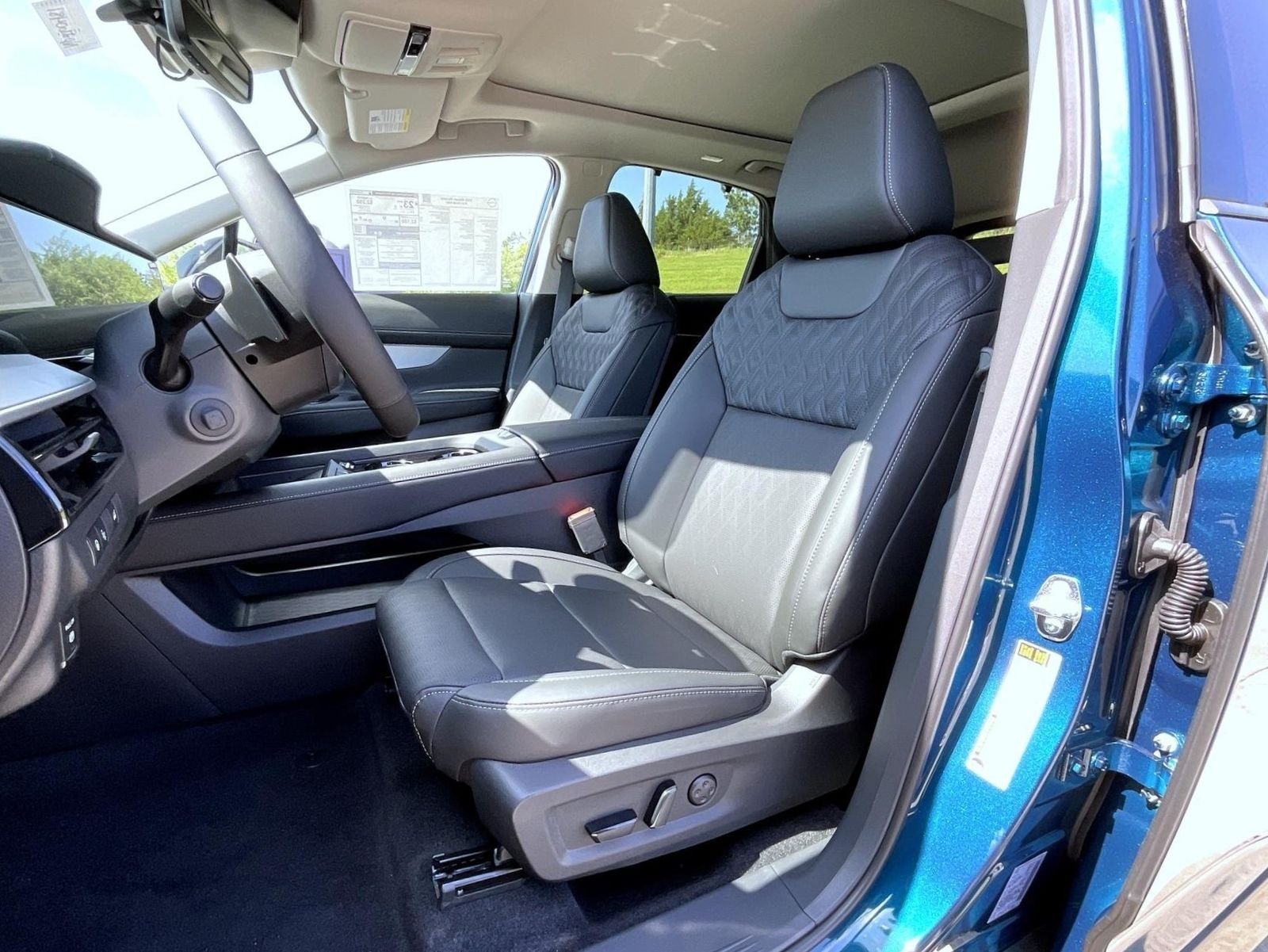 New 2026 Aurora Blue Pearl Metallic Nissan Platinum image 10
