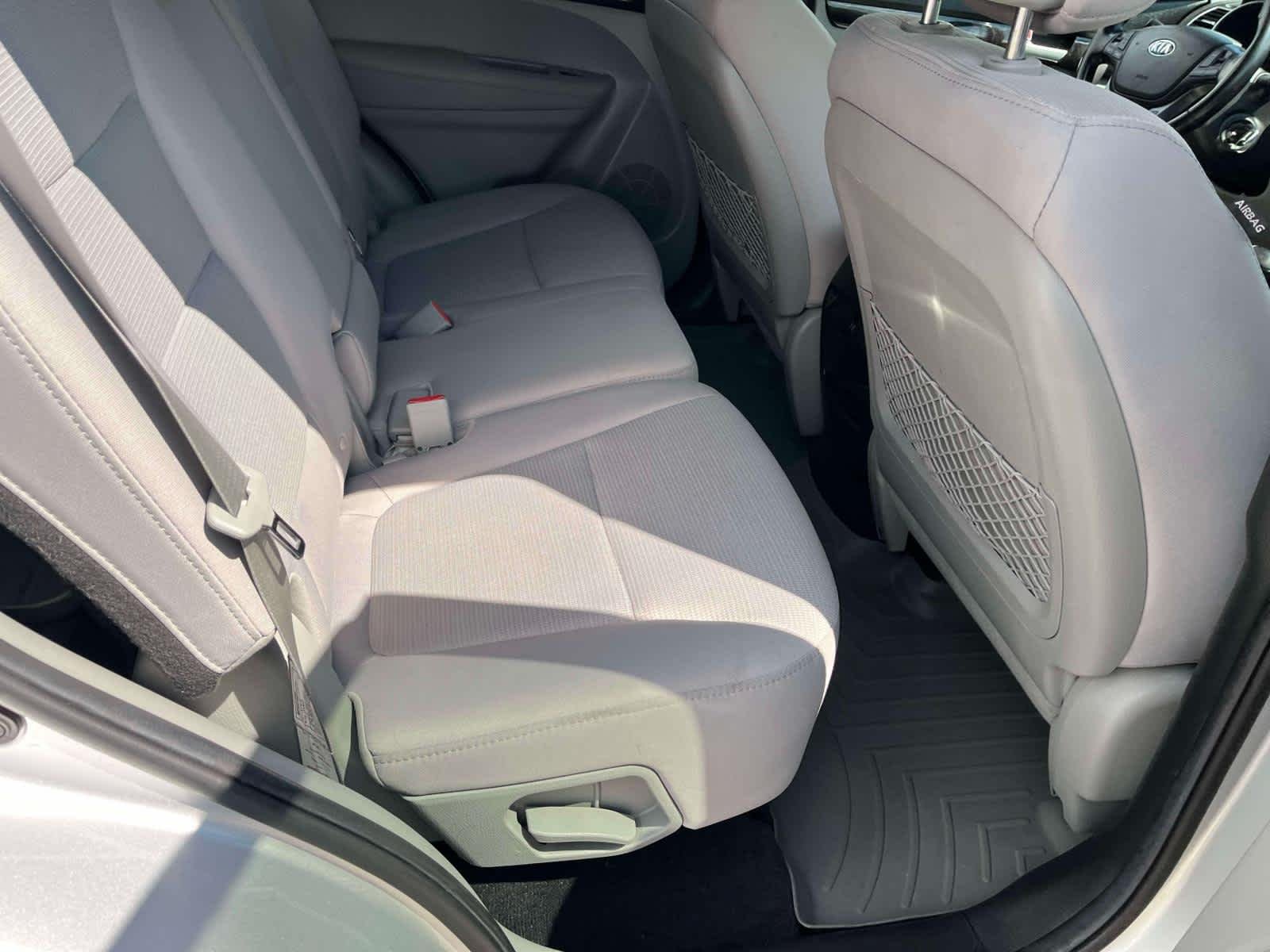 Used 2015 Bright Silver Kia LX image 23