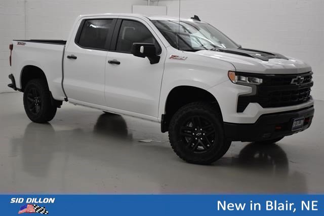New 2026 Summit White Chevrolet LT Trail Boss image 13