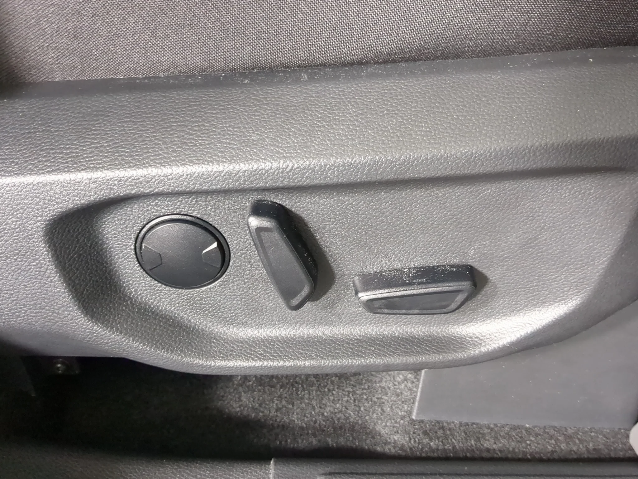 New 2026 Shadow Black Ford XLT image 20
