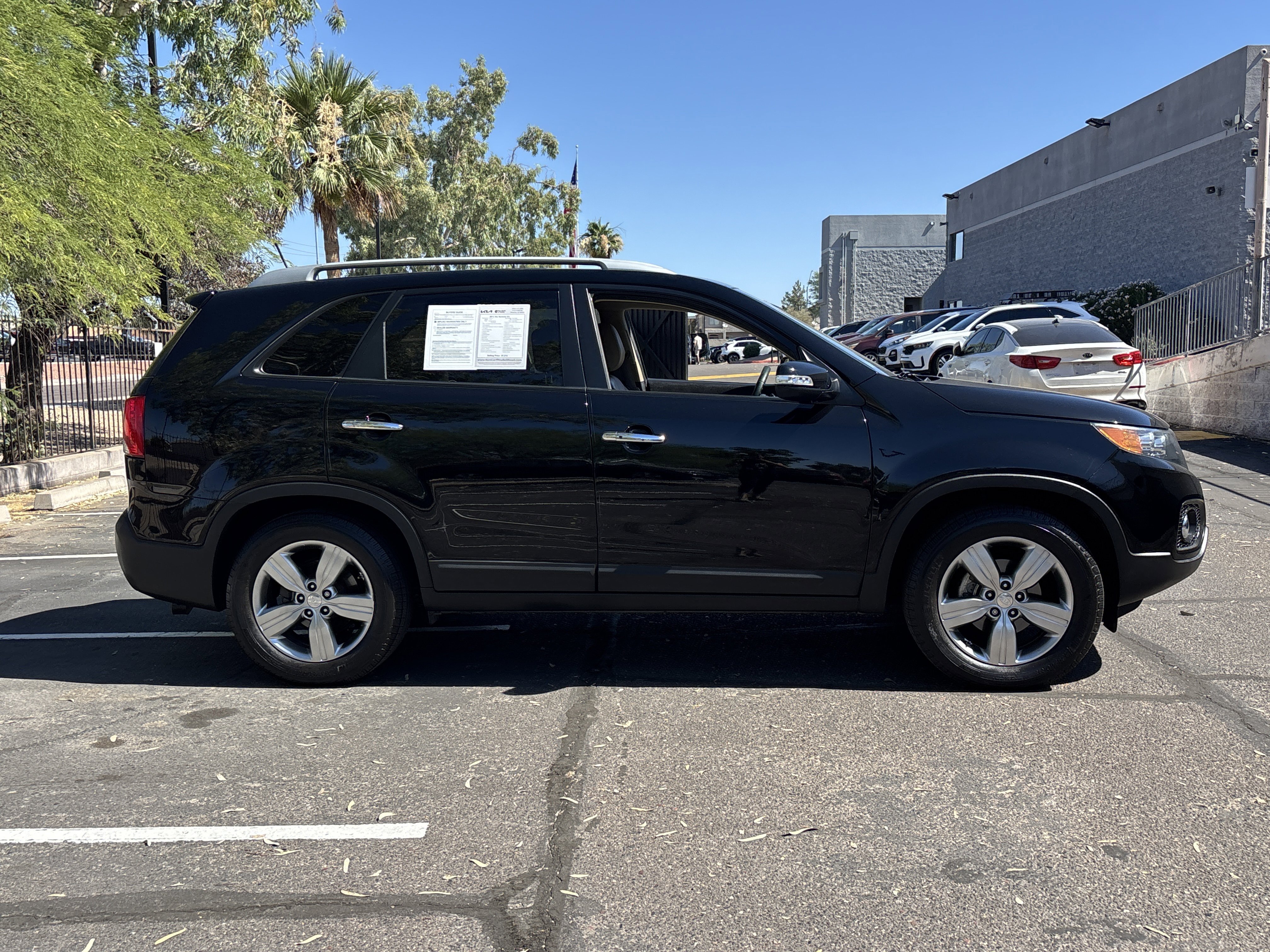 Used 2013 Kia Sorento EX with VIN 5XYKU3A20DG411946 for sale in Phoenix, AZ